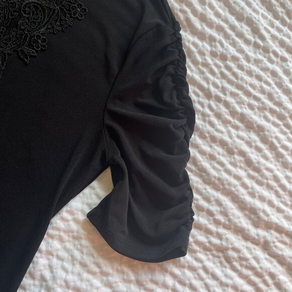 Vintage Women's Black Top Lace cutout Neck Blouse Casual Shirt Tshirt Tee Size M - Picture 4 of 12